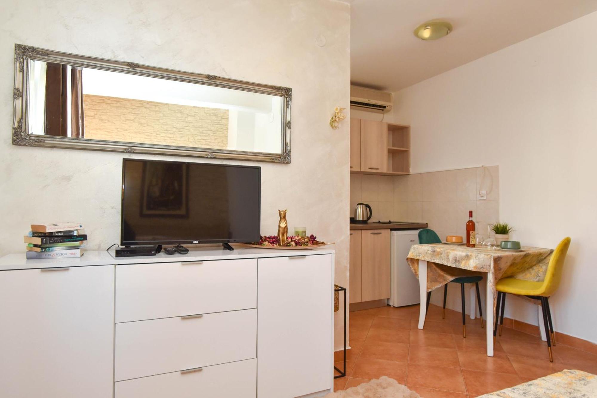 Royal Garden Apartments & Gastronomy Budva Dış mekan fotoğraf